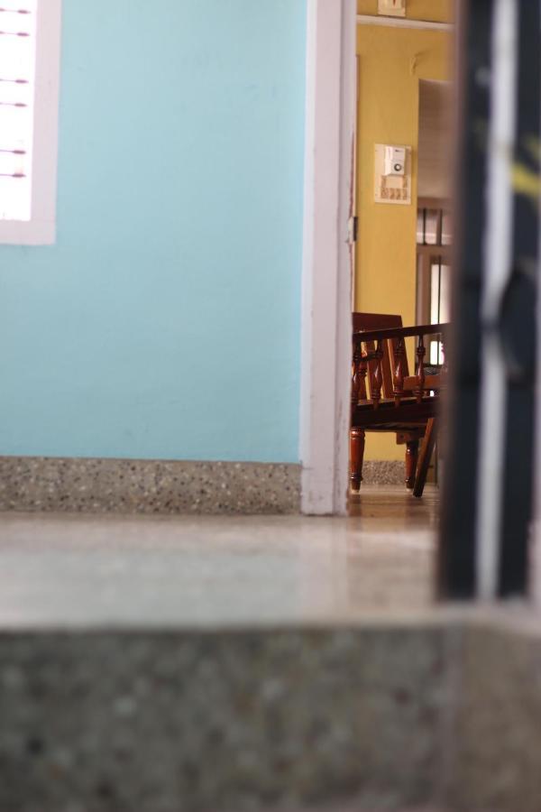 Bed And Bath For 1-8 People Hotel Thiruvananthapuram Екстериор снимка