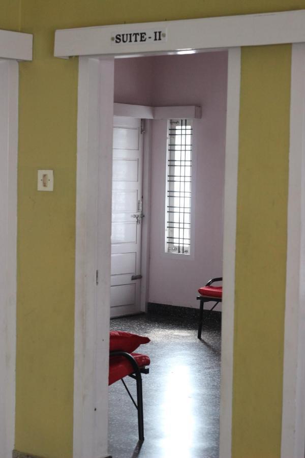 Bed And Bath For 1-8 People Hotel Thiruvananthapuram Екстериор снимка