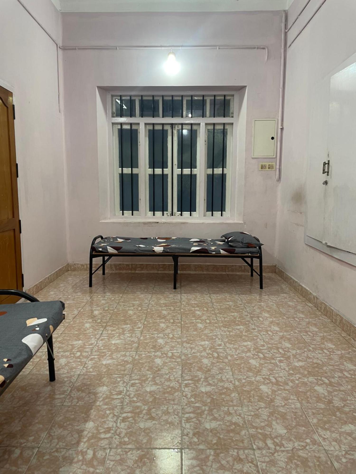 Bed And Bath For 1-8 People Hotel Thiruvananthapuram Екстериор снимка